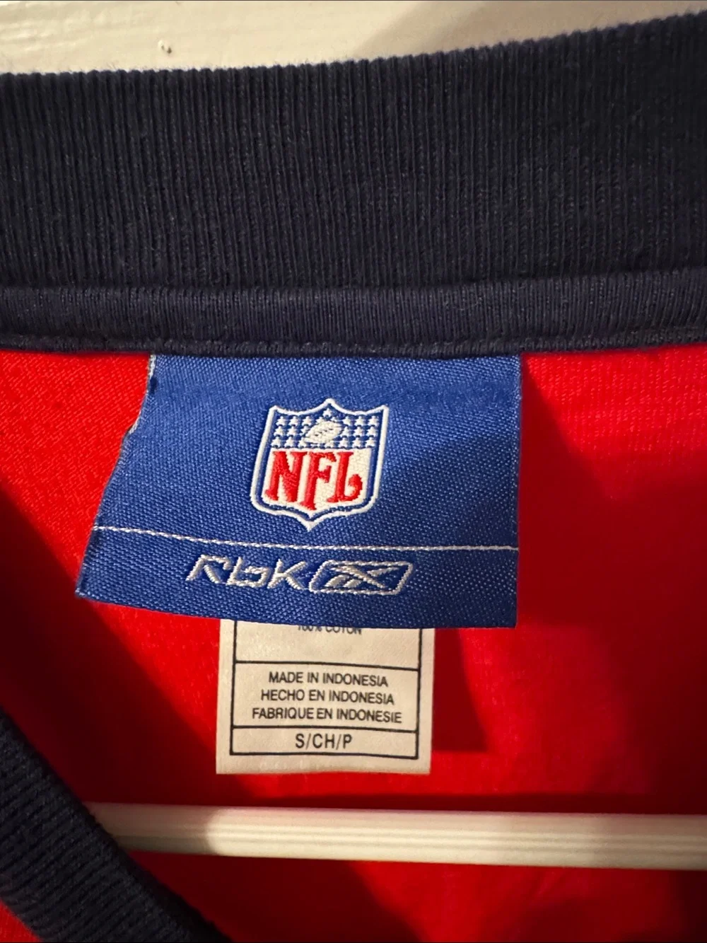 Reebok Men’s Red & Navy New England Patriots Short Sleeve Tee - Picture 2 of 5